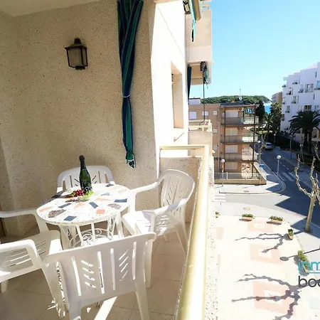 Sant Francisco Beach And Pool * La Pineda